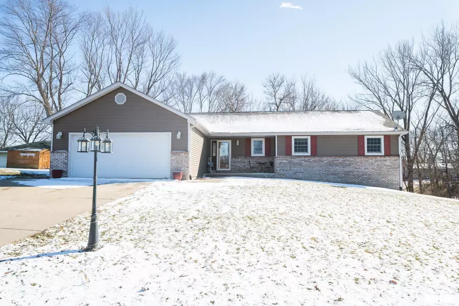 10304 W LAKE CAMELOT DR, Mapleton, IL 61547