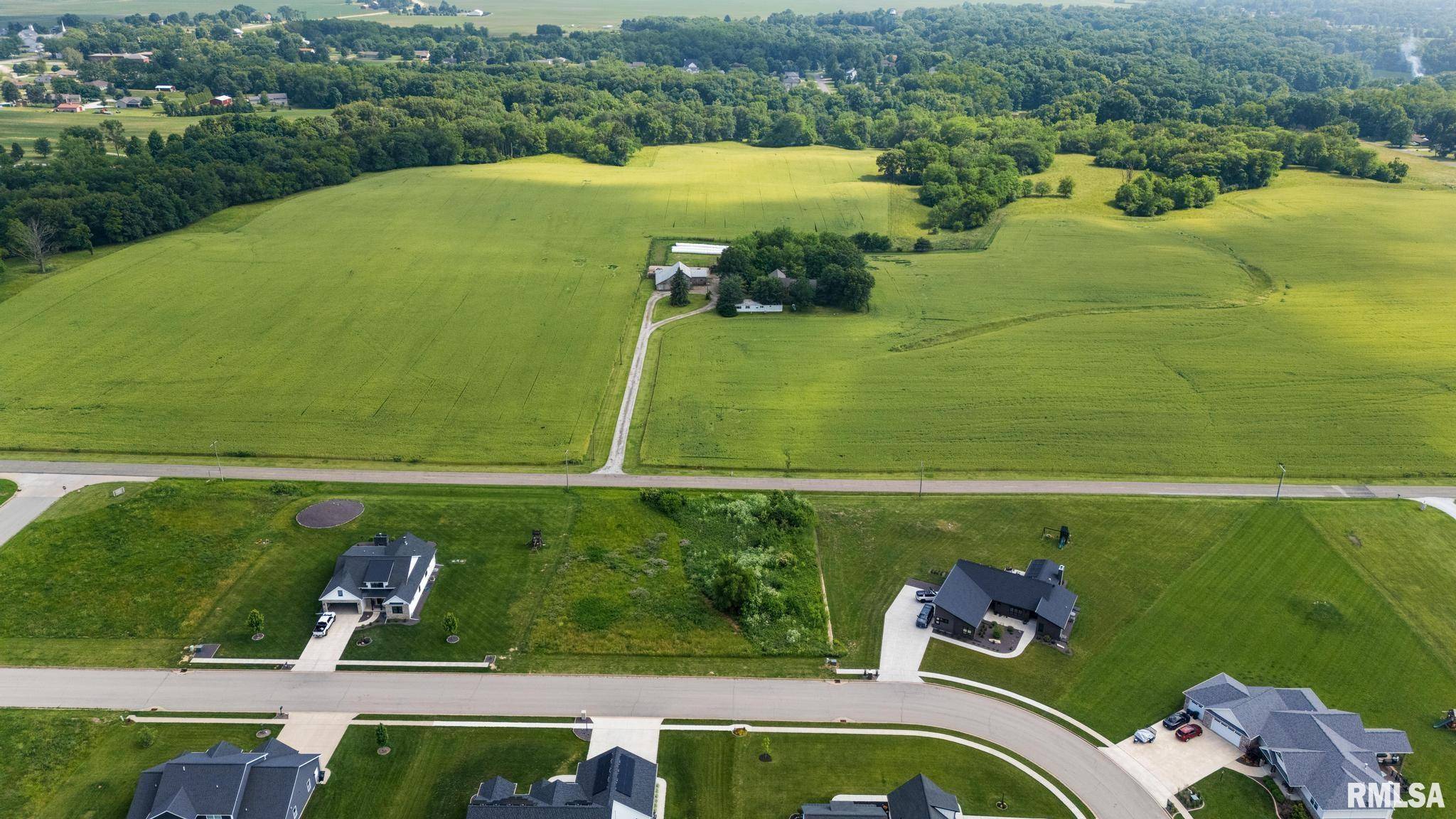 Groveland, IL 61535,101 APACHE WAY