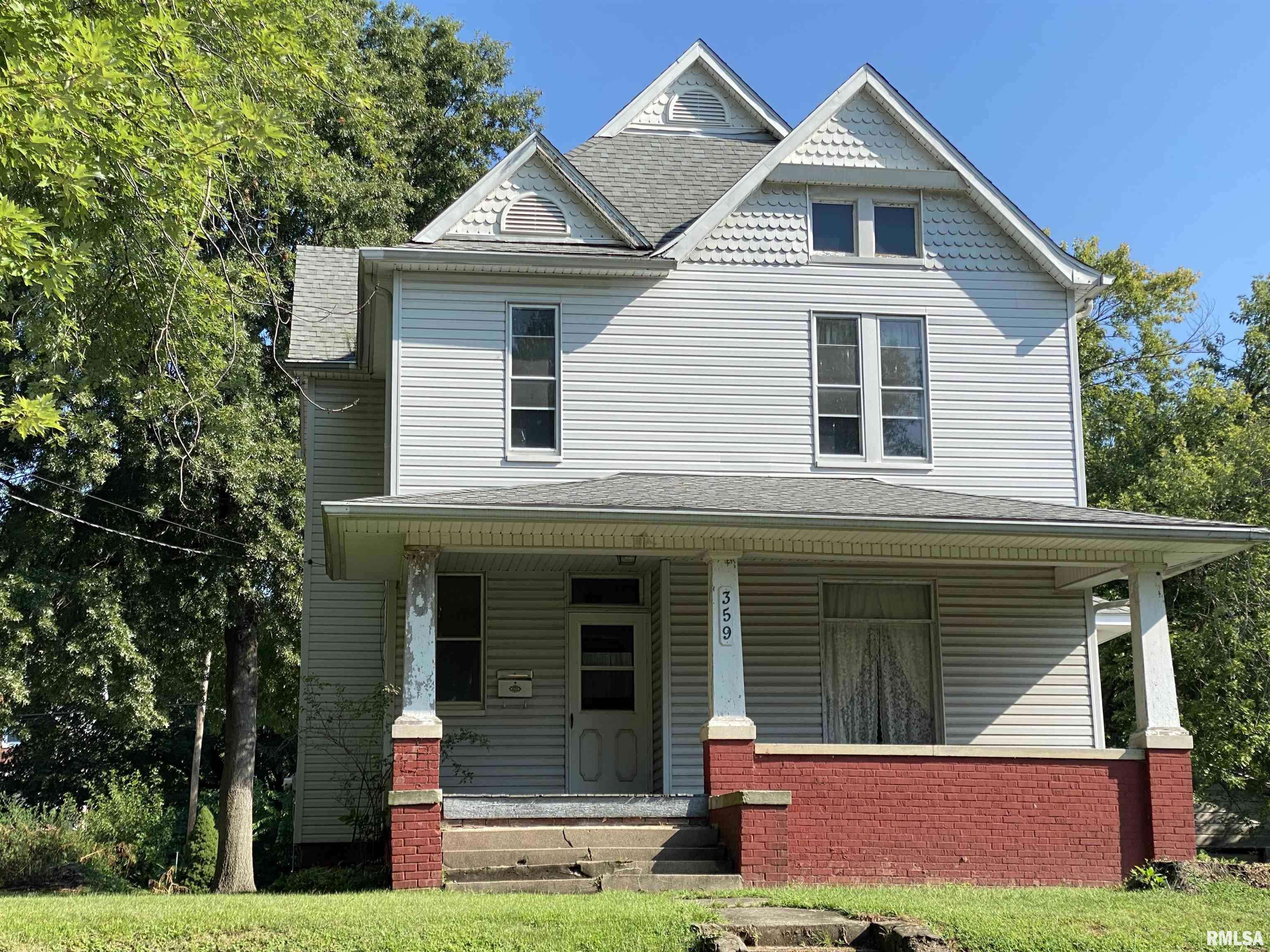 Canton, IL 61520,359 W PINE ST