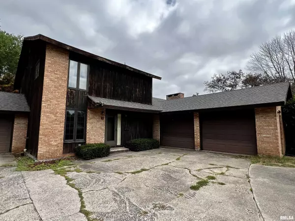 10 Rye CT,  Macomb,  IL 61455