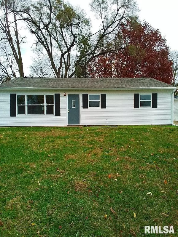 Pekin, IL 61554,1106 N 15TH ST