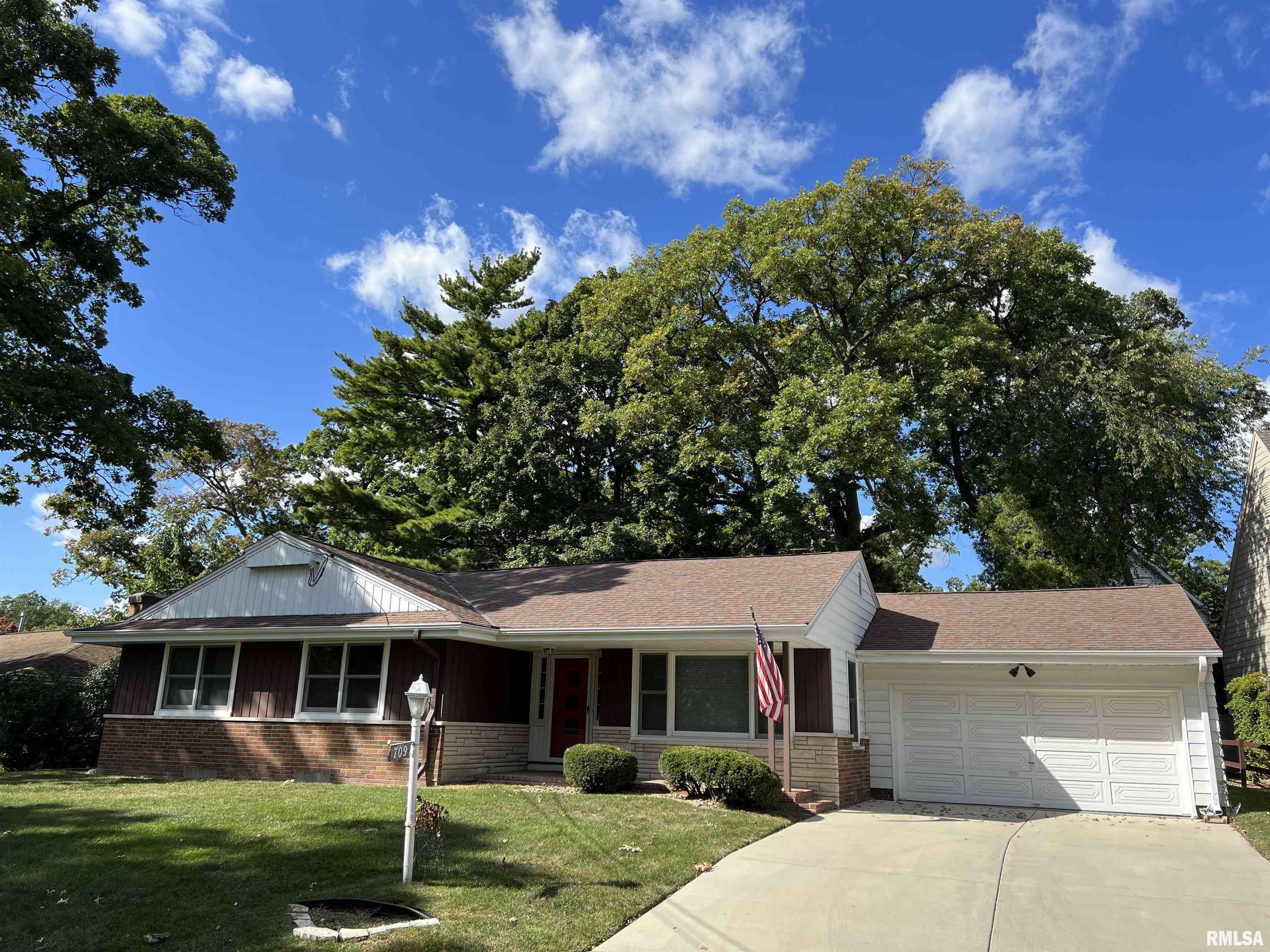 709 E BITTERSWEET LN, Peoria, IL 61614