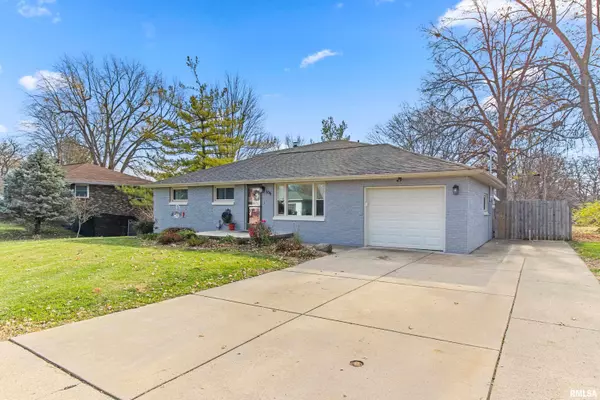 East Peoria, IL 61611,106 TURNRON PL