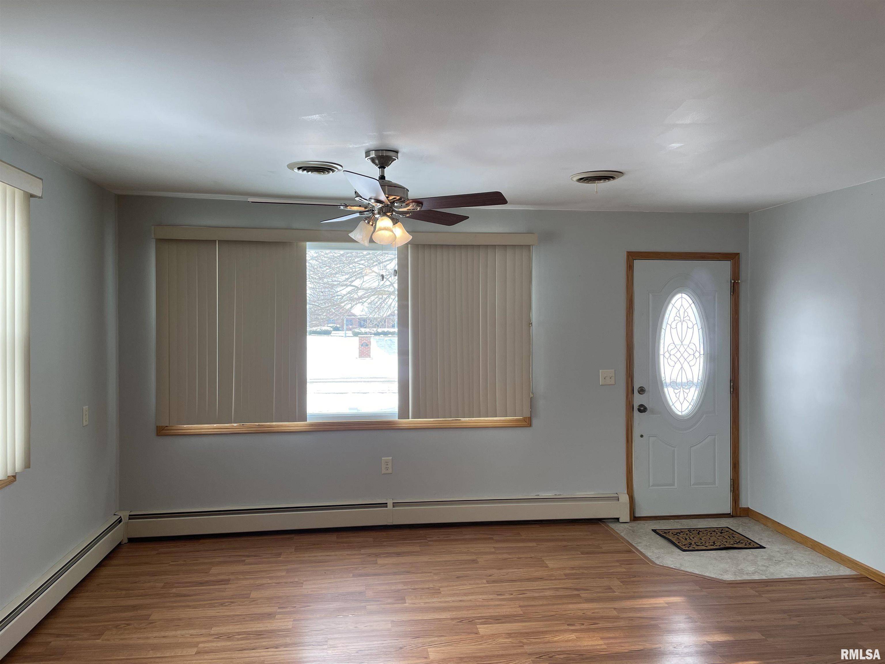 Henry, IL 61537,1038 WARREN ST