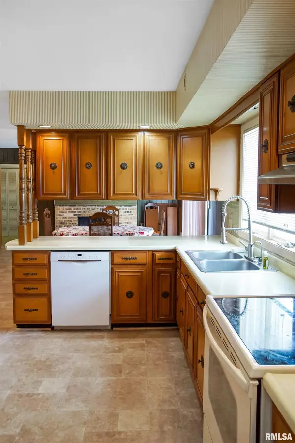 Princeville, IL 61559,710 N TOWN AVE