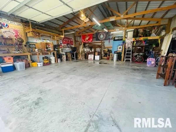 Adair, IL 61411,22925 N 1050th RD