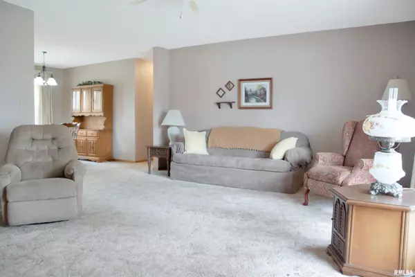 Toulon, IL 61483,217 S UNION ST