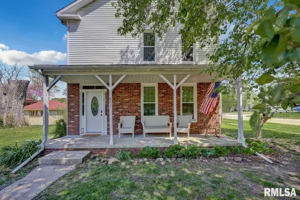 Delavan, IL 61734,411 E 3RD ST