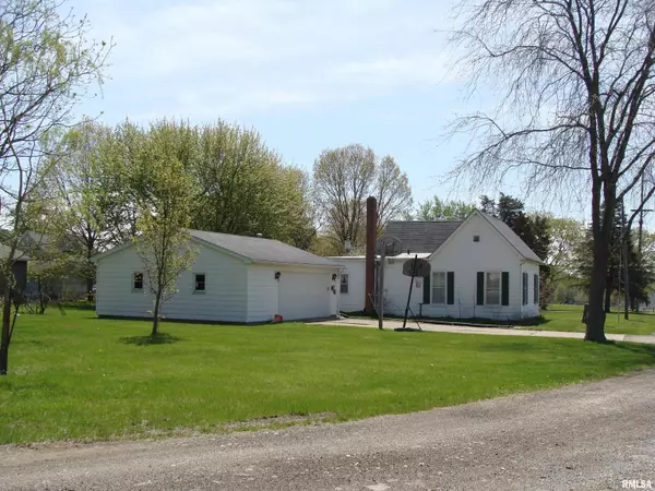 Farmington, IL 61531,449 W FORT ST