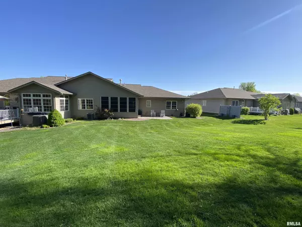 Edwards, IL 61528,6705 N GRAND FIR DR