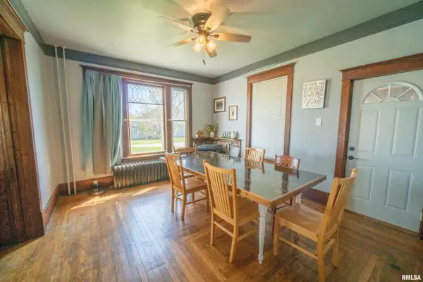 Altona, IL 61414,2990 Knox Hwy 3