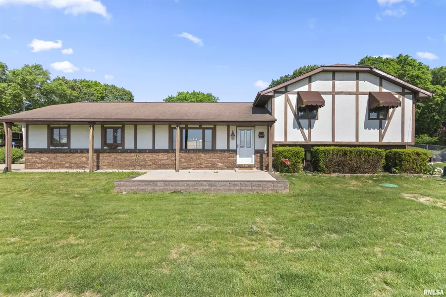 112 MELODY LN, East Peoria, IL 61611
