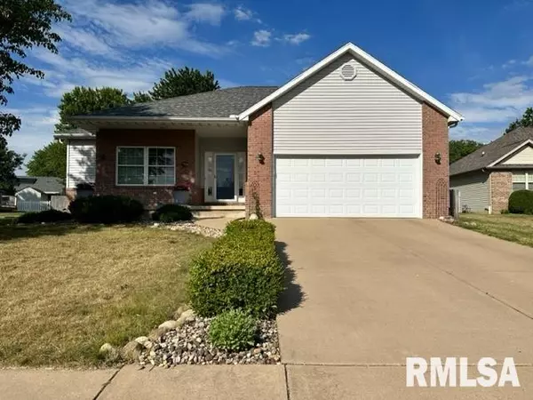 Pekin, IL 61554,1708 HOPE CT