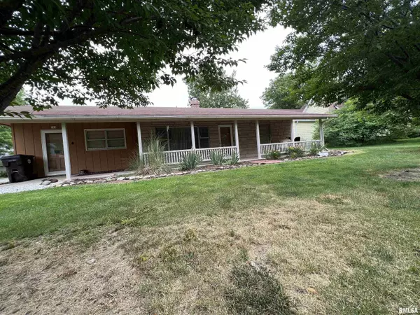 304 N LINCOLN ST, Astoria, IL 61501