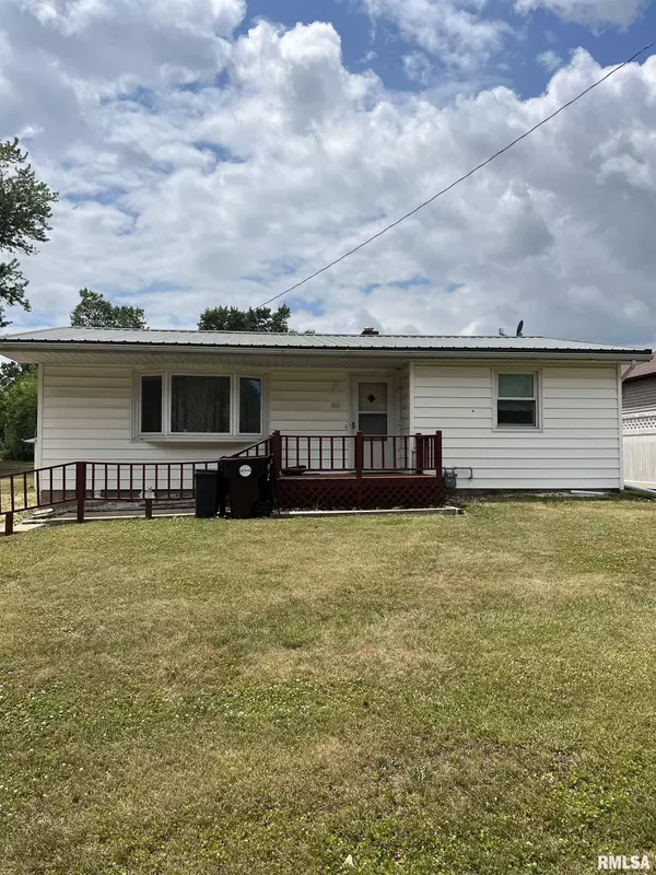 221 N JEFFERSON, Astoria, IL 61501