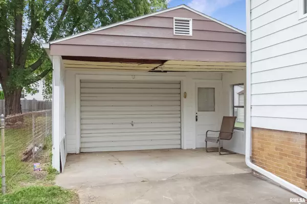 Peoria, IL 61604,721 W VIRGINIA AVE