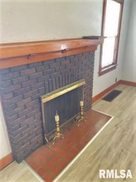 Pekin, IL 61554,1007 S 14TH ST
