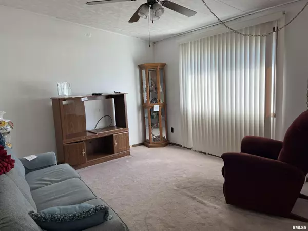 Hanna City, IL 61536,416 N PEKIN LN