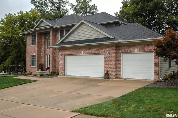 Peoria, IL 61615,3910 W CRESTRIDGE CT