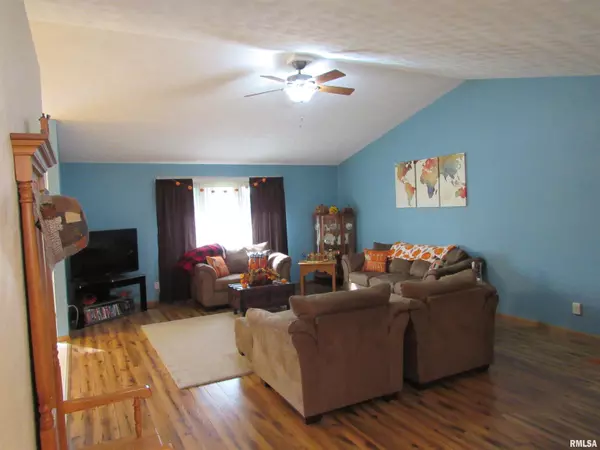 Hanna City, IL 61536,303 N PHIL GOULD DR