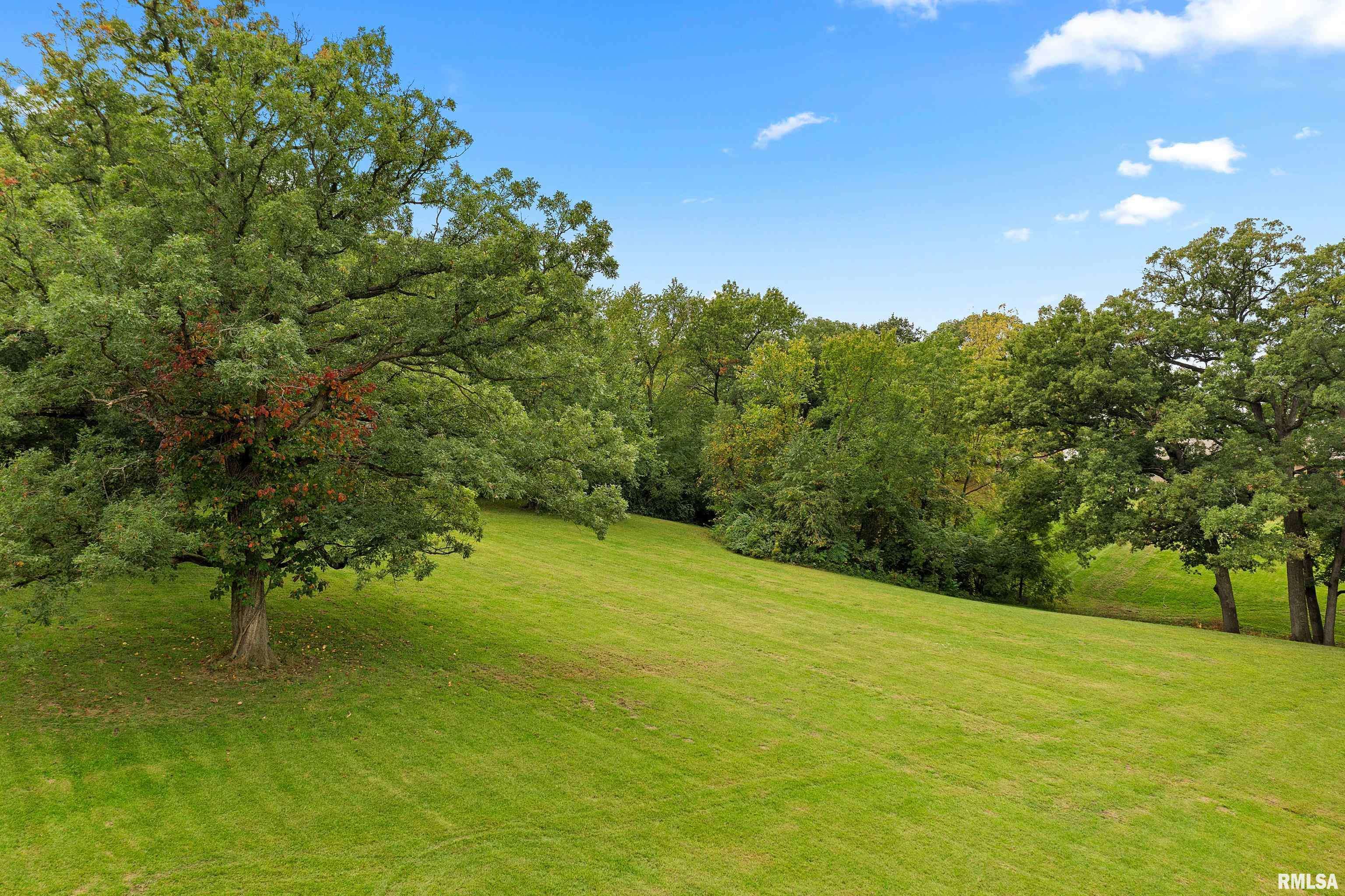 Pekin, IL 61554,4205 N SHERIDAN RD