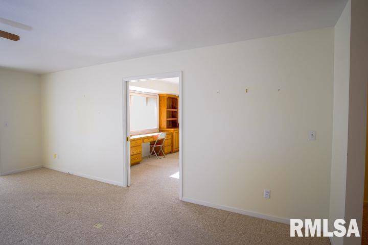 Pekin, IL 61554,8 WINGED FOOT DR