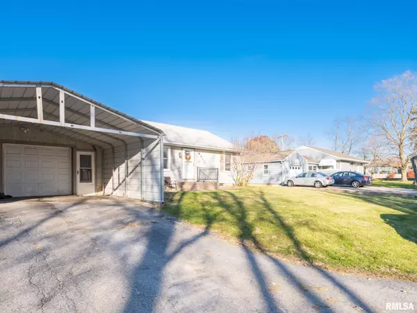 Peoria, IL 61614,617 W HAWLIETTE CT