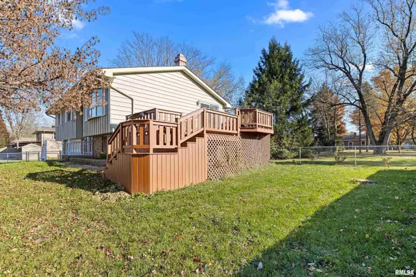 East Peoria, IL 61611,103 LOUIS CT