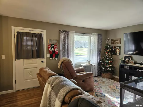 Canton, IL 61520,1035 E MYRTLE ST