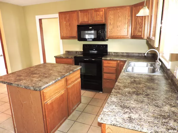 Hanna City, IL 61536,11124 W FARMINGTON RD