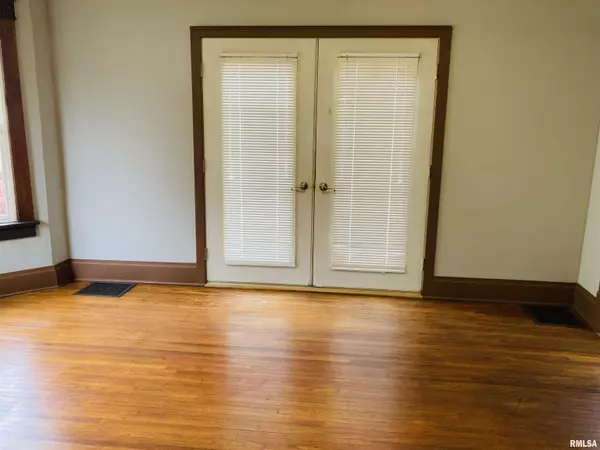 Chillicothe, IL 61523,627 W TRUITT AVE