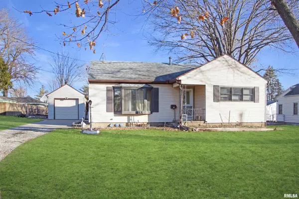 520 E SPRING ST, Princeville, IL 61559