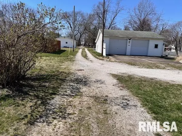 Astoria, IL 61501,213 E STATE ST