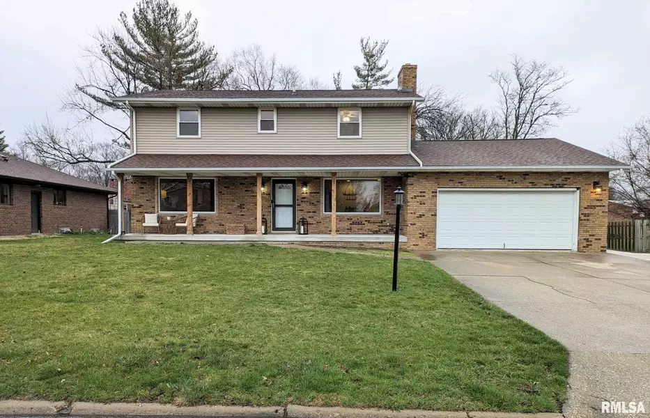 308 ILLINI DR, East Peoria, IL 61611