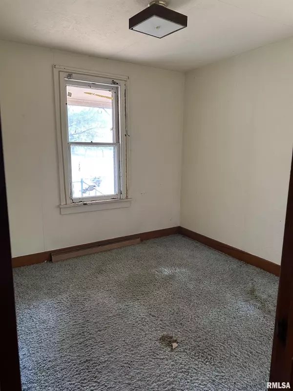 Bath, IL 62617,6245 E County Road 430 N RD