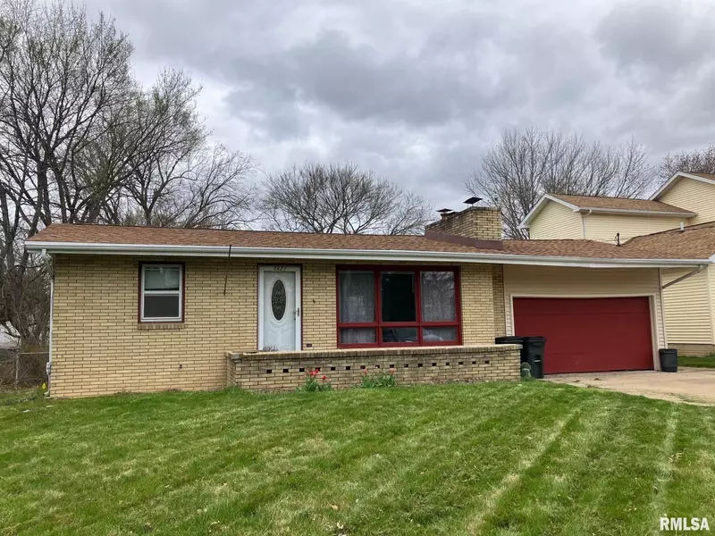 5621 W CLOSEN RD, Bellevue, IL 61604