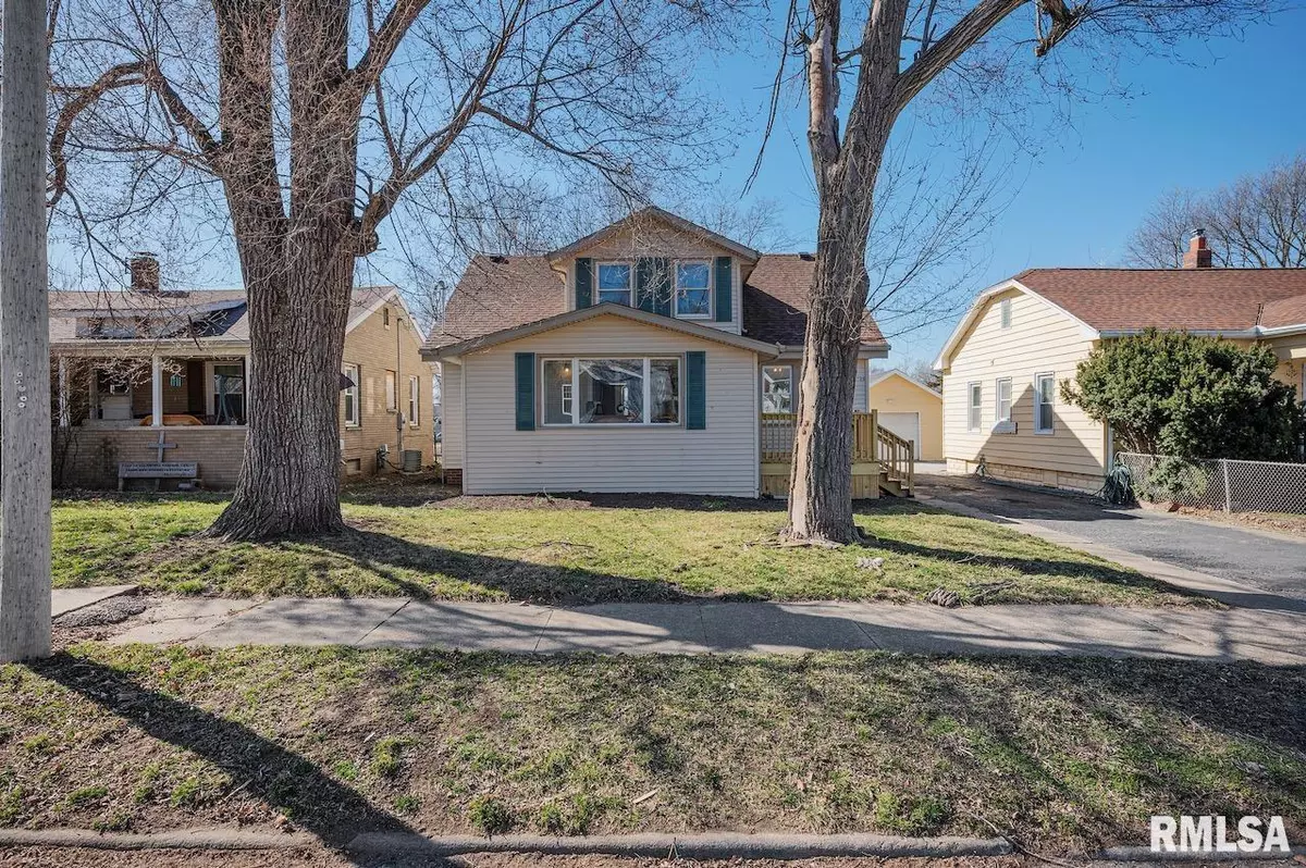 Pekin, IL 61554,1235 S 3RD ST