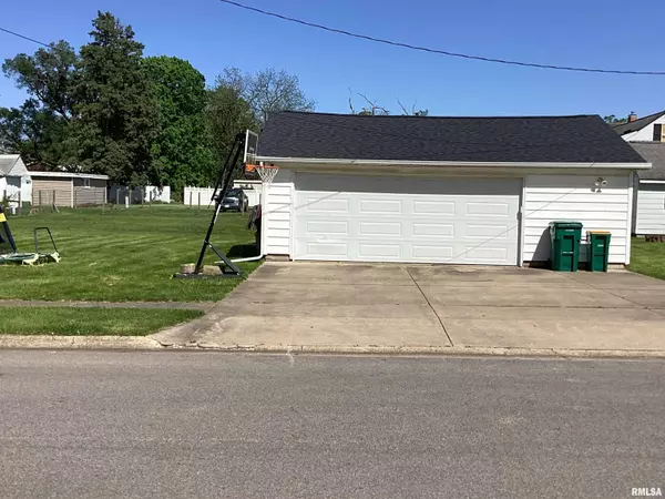 Farmington, IL 61531,409 E COURT ST