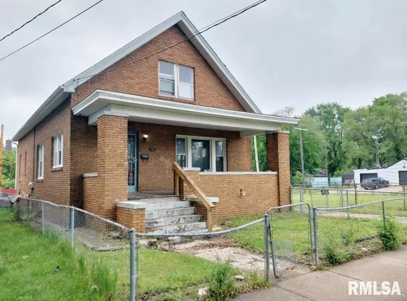 1605 W MARTIN ST, Peoria, IL 61605