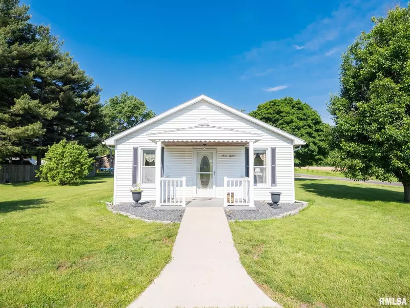 315 3RD ST, South Pekin, IL 61564