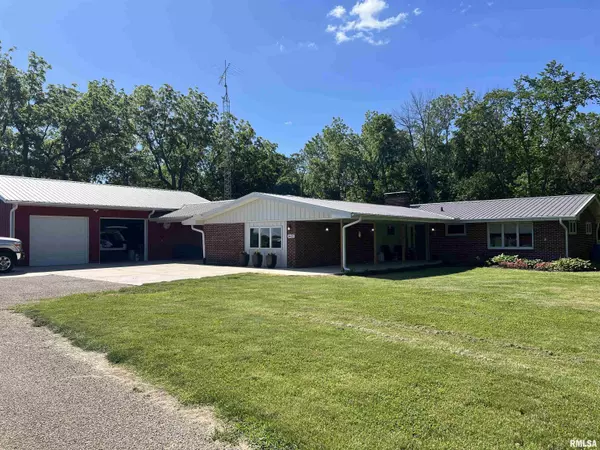 14425 E DEPLER SPRINGS HWY, Lewistown, IL 61542