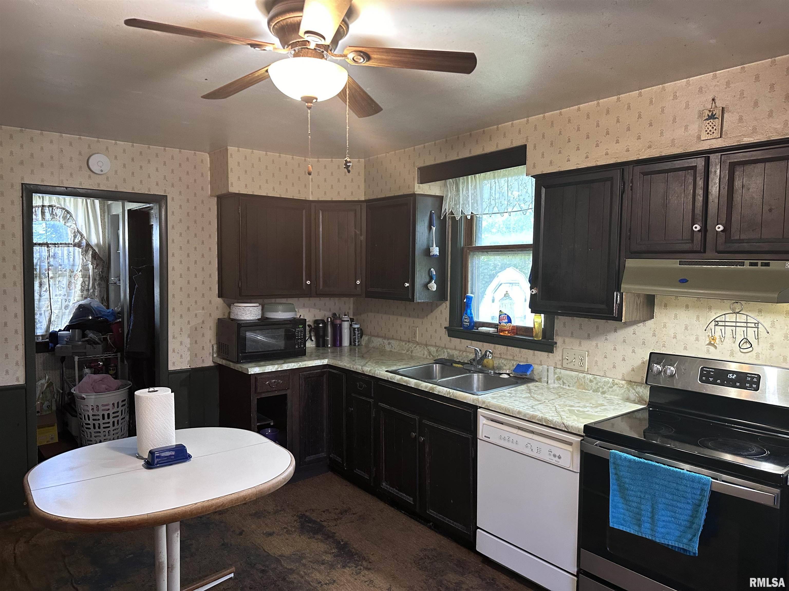 Washington, IL 61571,600 E JEFFERSON ST