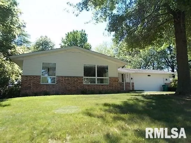 Macomb, IL 61455,1424 Debbie LN