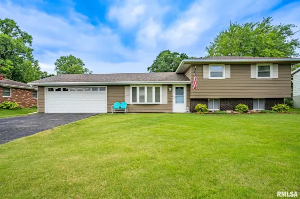 East Peoria, IL 61611,1500 SPRINGFIELD RD