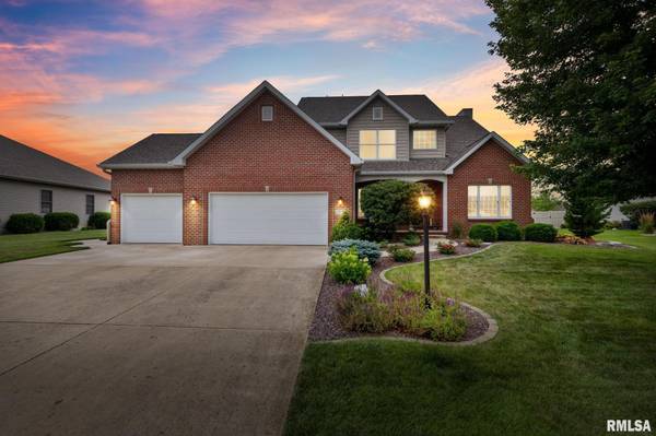 1210 WEATHERSPOON DR, Morton, IL 61550