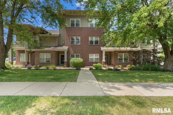 Peoria, IL 61615,11217 N OAKWOOD DR #3