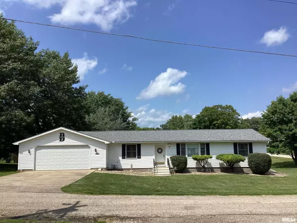 315 E VINE ST, Farmington, IL 61531