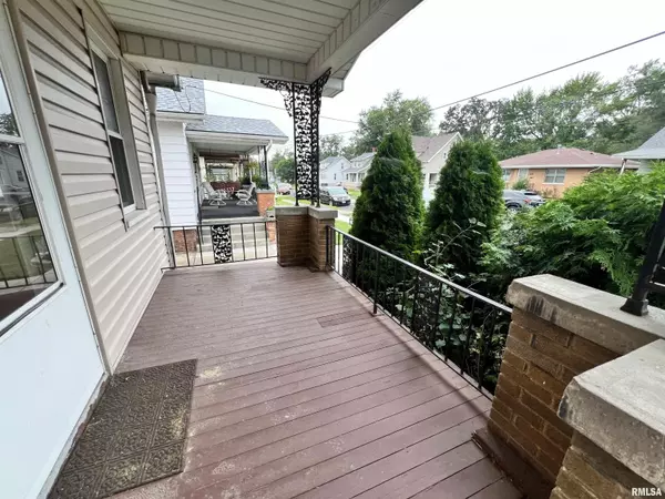 Peoria, IL 61604,722 W NOWLAND AVE