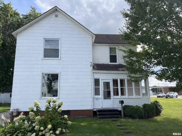 552 E LOCUST ST, Canton, IL 61520