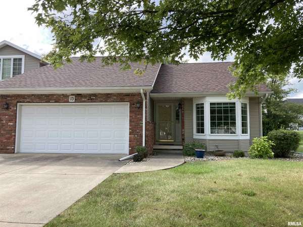 13 HEATHER CT, Washington, IL 61571